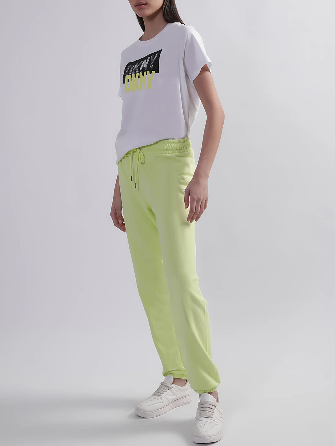 Dkny White Logo Regular Fit Tshirt - Image 5