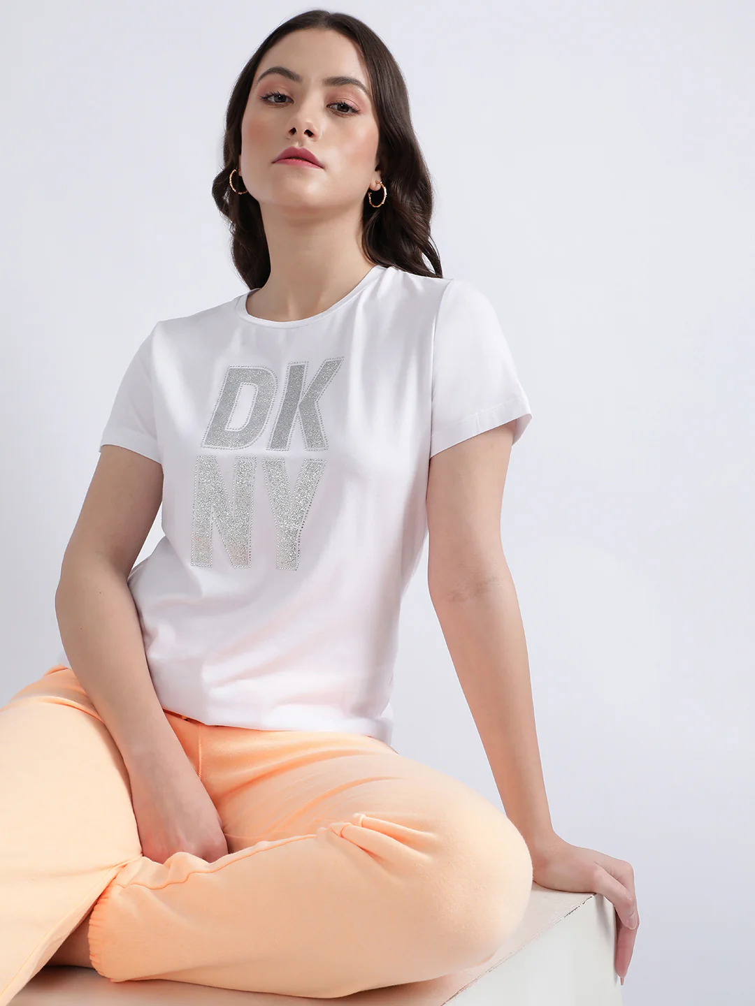 Dkny White Fashion Logo Regular Fit Tshirt