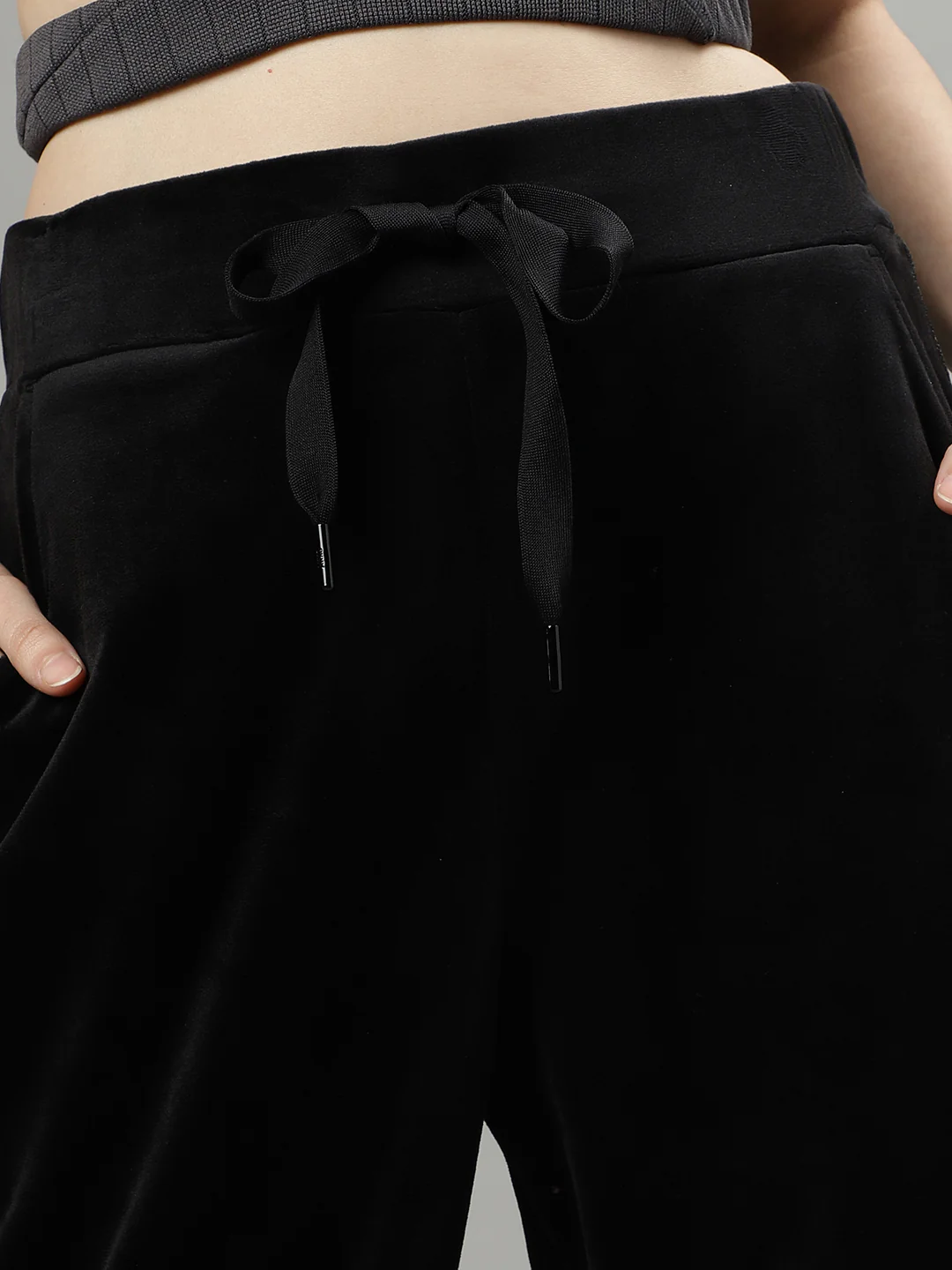 Dkny Women Solid Regular Fit Sweatpant - Image 6