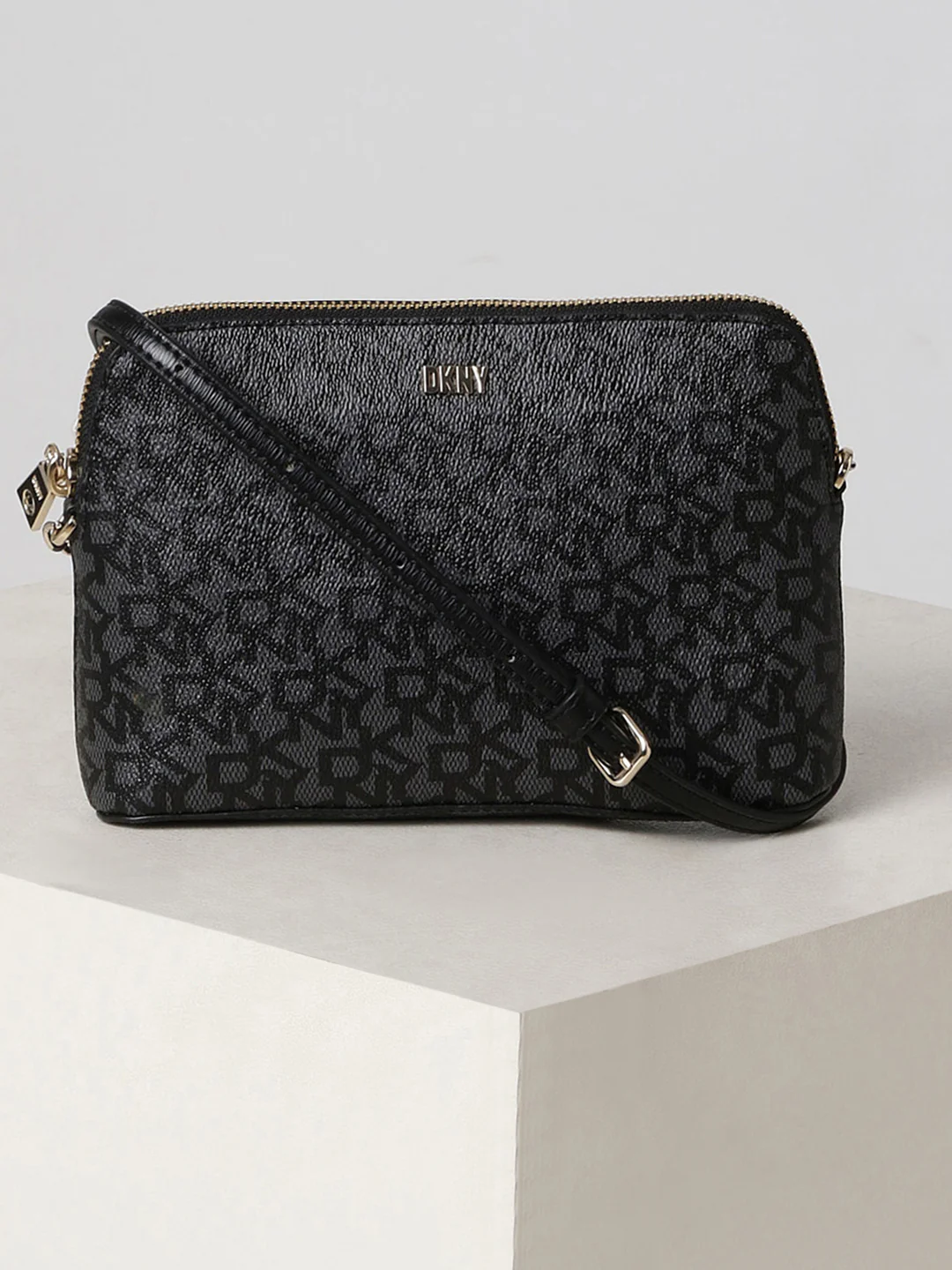 DKNY Women Black Crossbody Bags