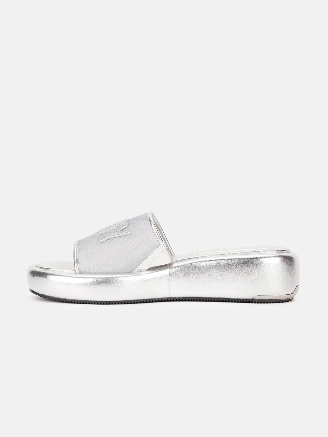 Dkny Women Silver Solid Embroidered Sliders - Image 7