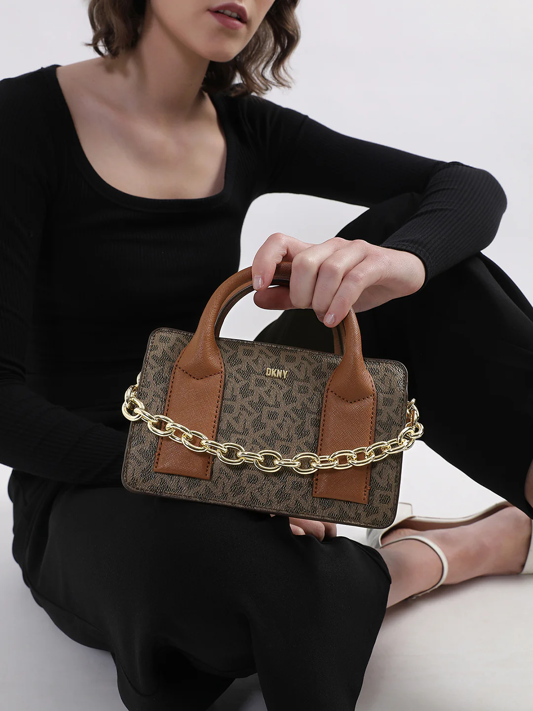 DKNY Women Beige Printed Crossbody Bags - Image 8