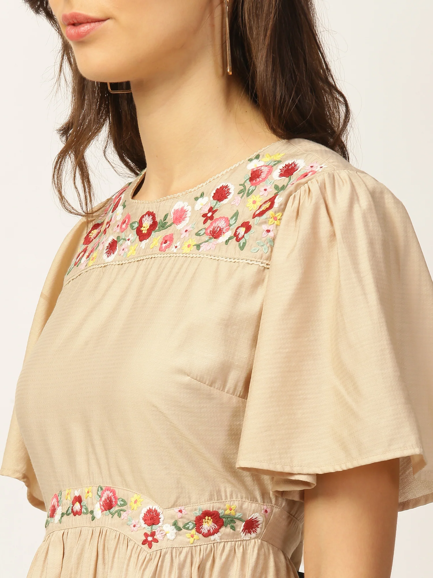 Elle Women Beige Solid Round Neck Dress - Image 5