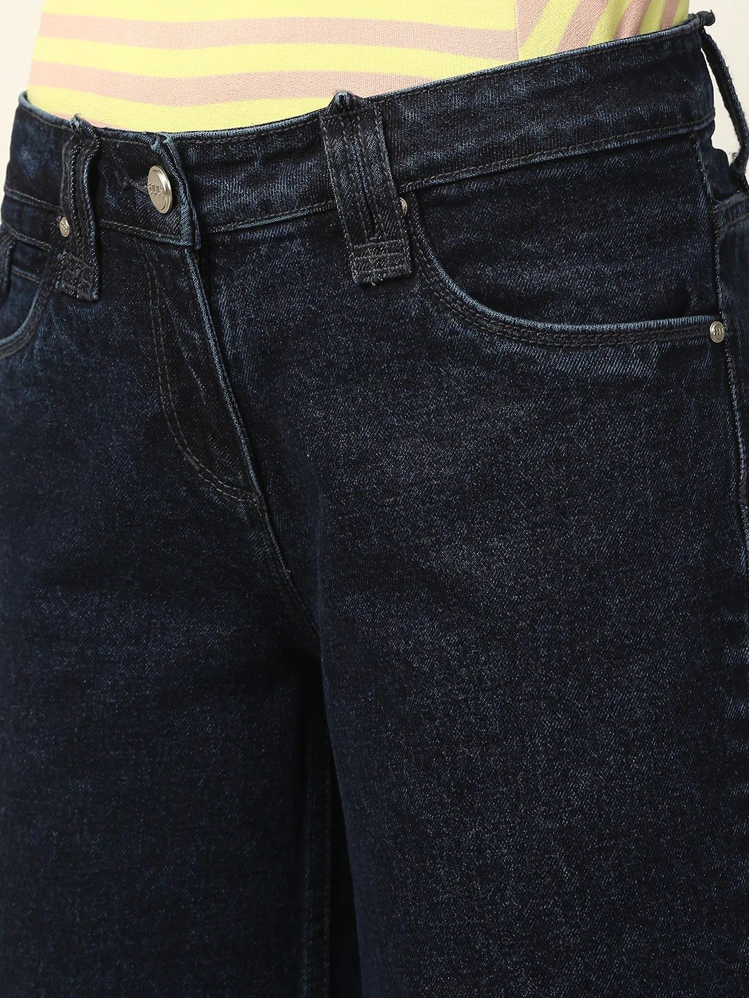 Elle Women White Solid Regular Fit Jeans - Image 6