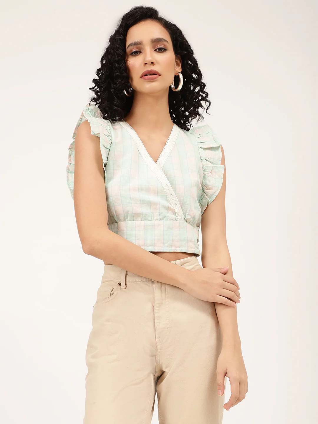 Elle Women White Checked V Neck Top