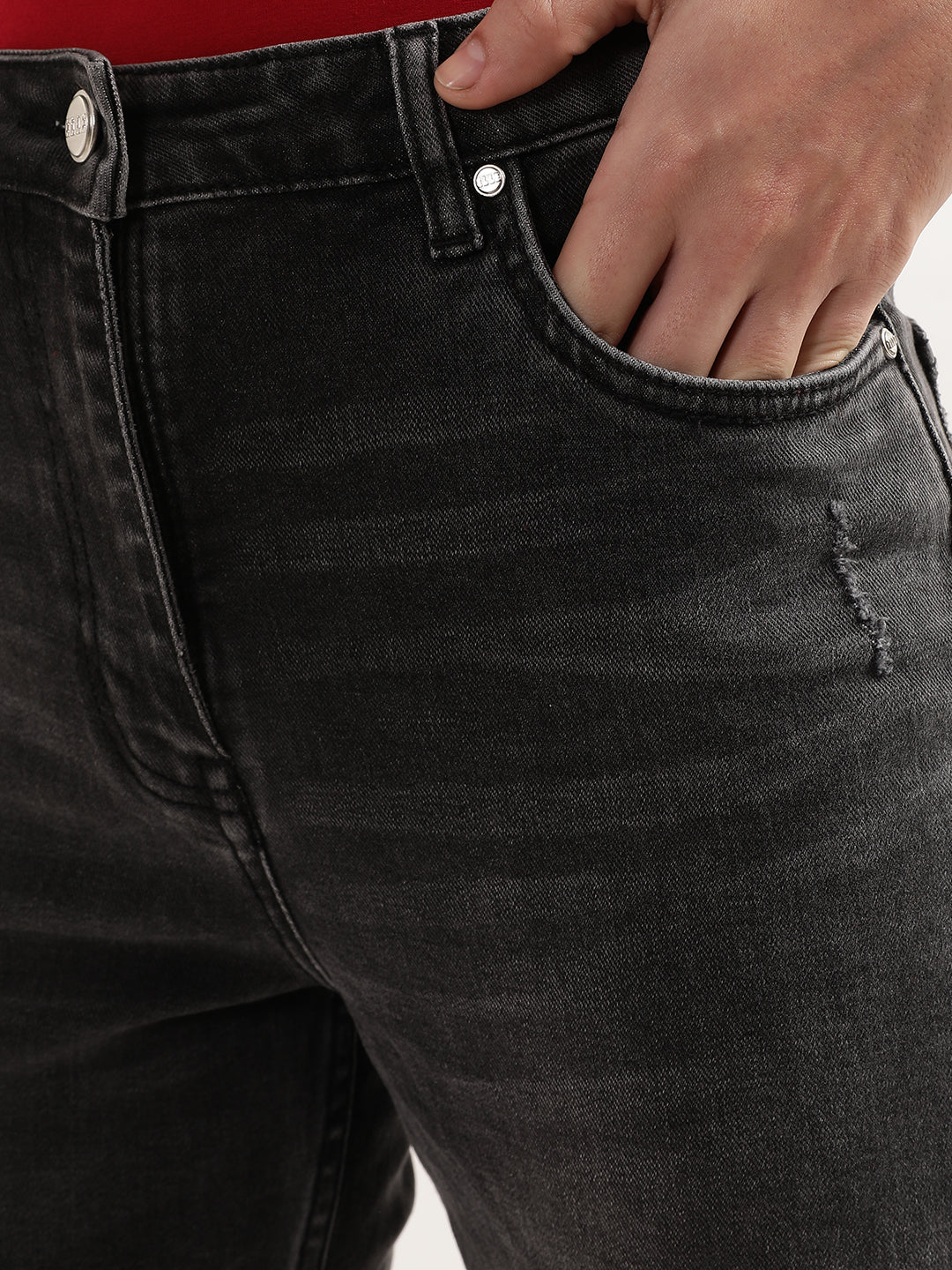Elle Women Black Solid Slim Straight Fit Jeans - Image 5