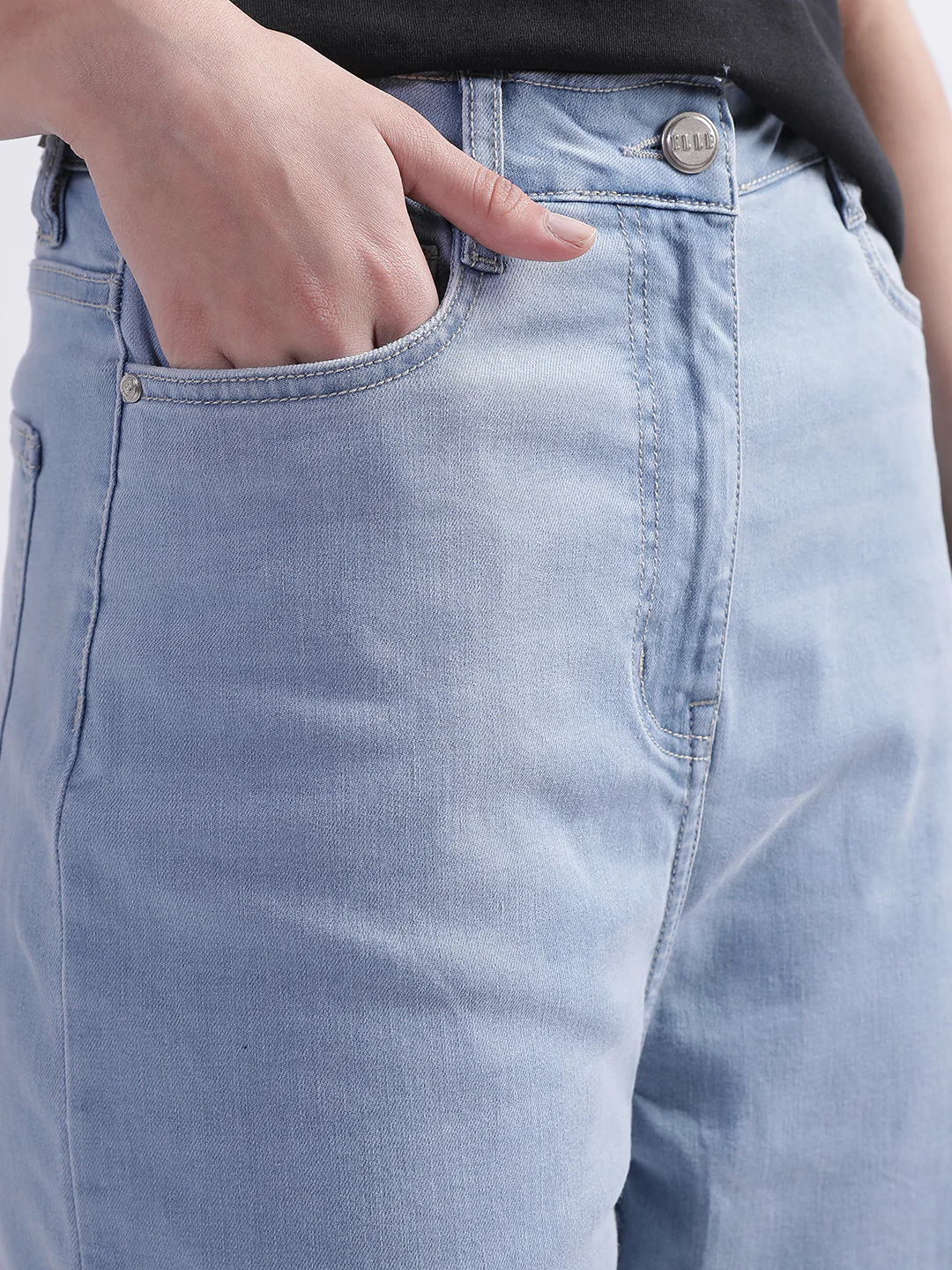 Elle Women Blue Solid Mom Fit Jeans - Image 5