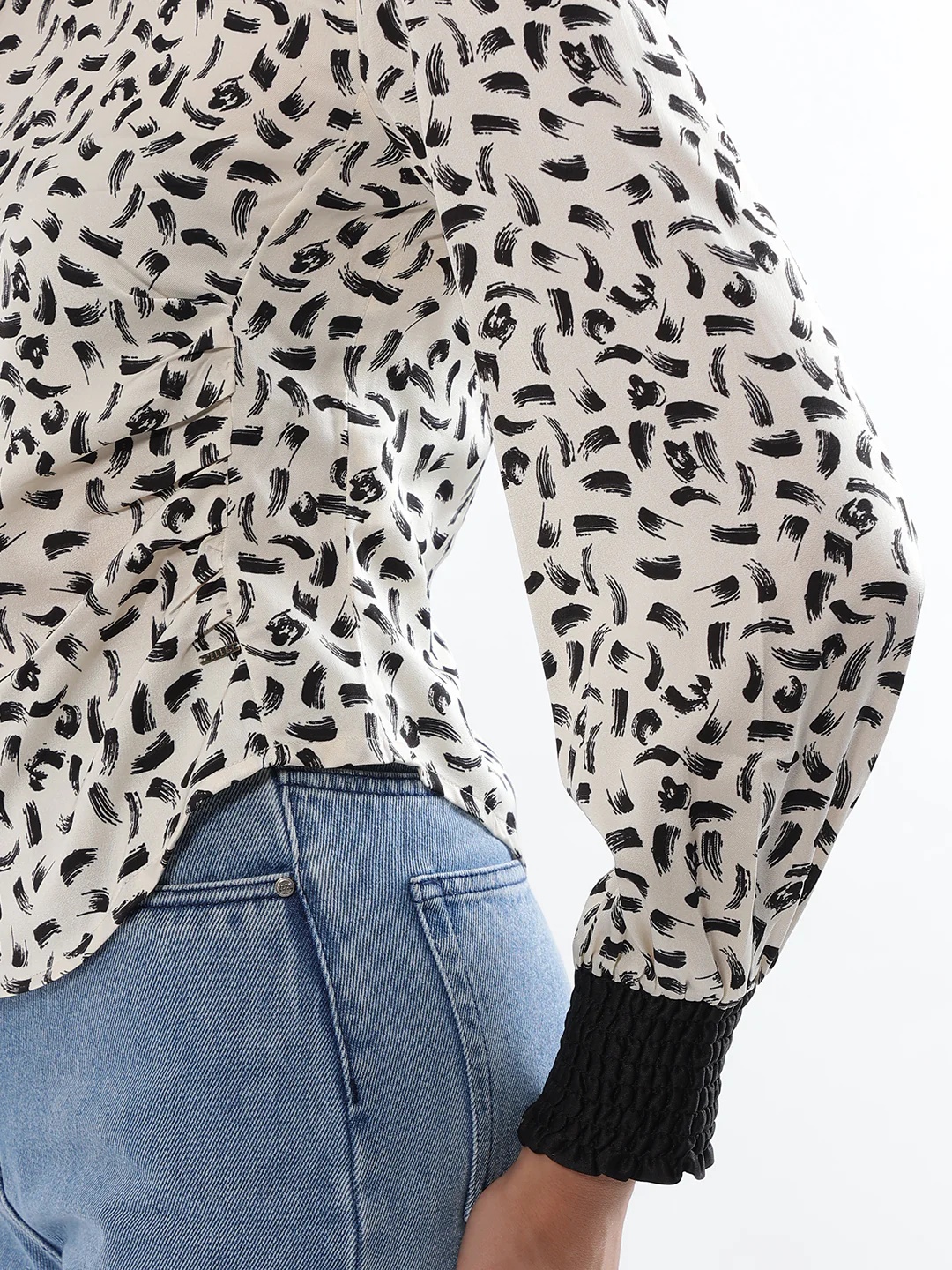 Elle Women Off White Printed Round Neck Top - Image 6
