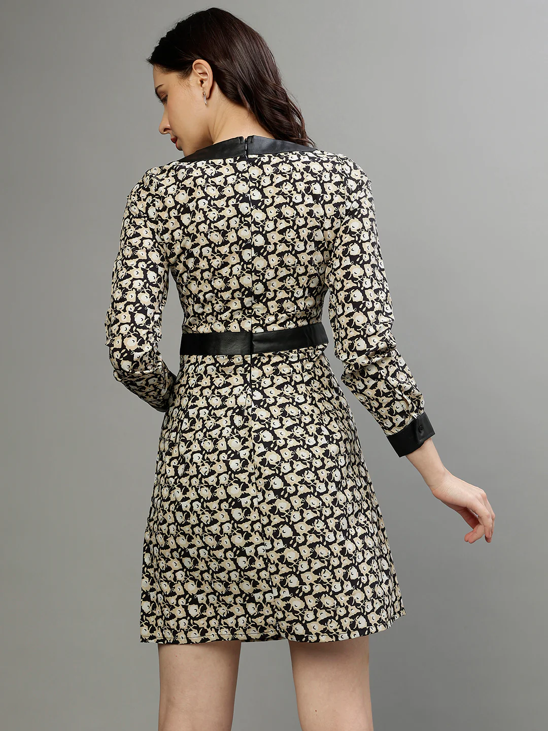 Elle Women Beige Printed Round Neck Full Sleeves Fit And Flare Dress - Image 4