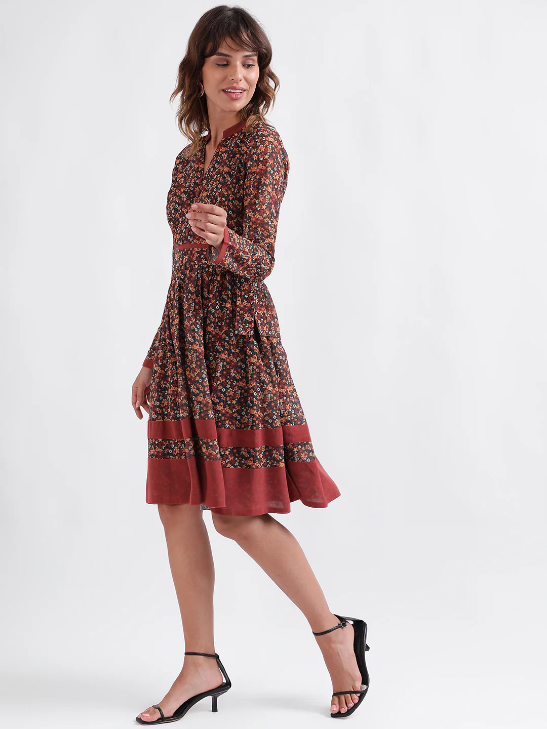Elle Women Multi-Color Printed V-Neck Full Sleeves Fit And Flare Dress - Image 2
