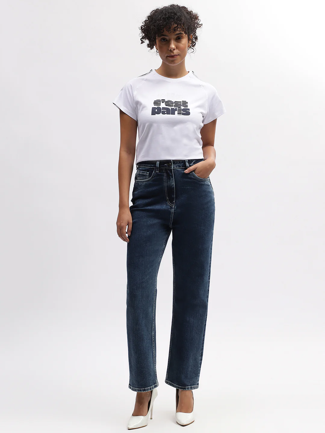 Elle Women Blue Solid Straight Fit Jeans - Image 4