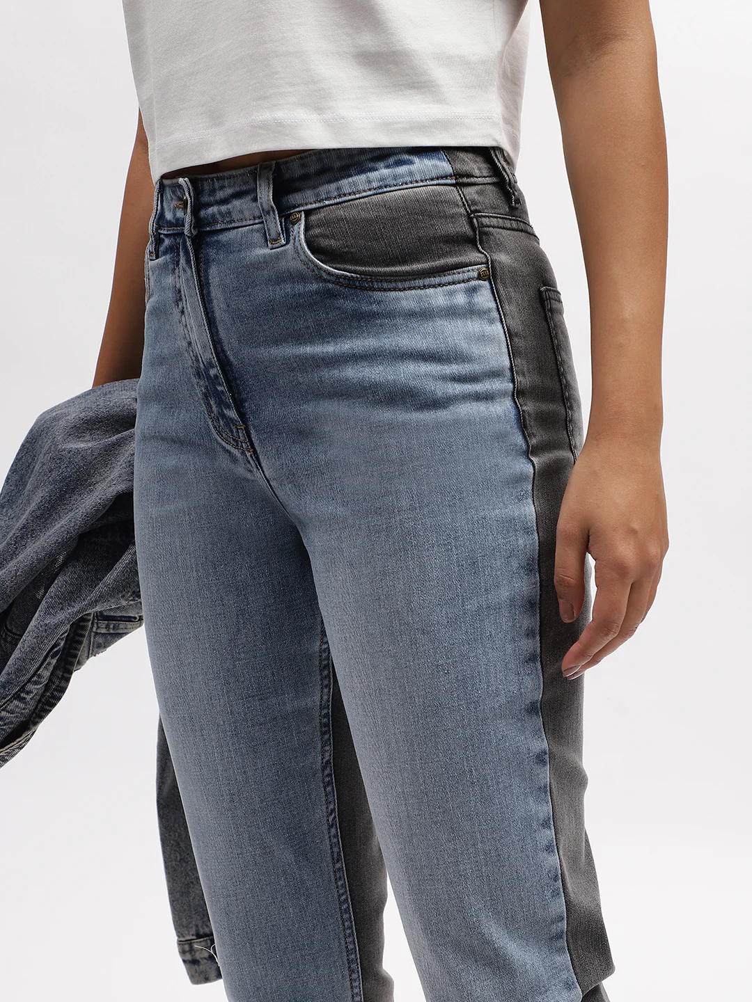 Elle Women Blue Solid Slim Fit Jeans - Image 5