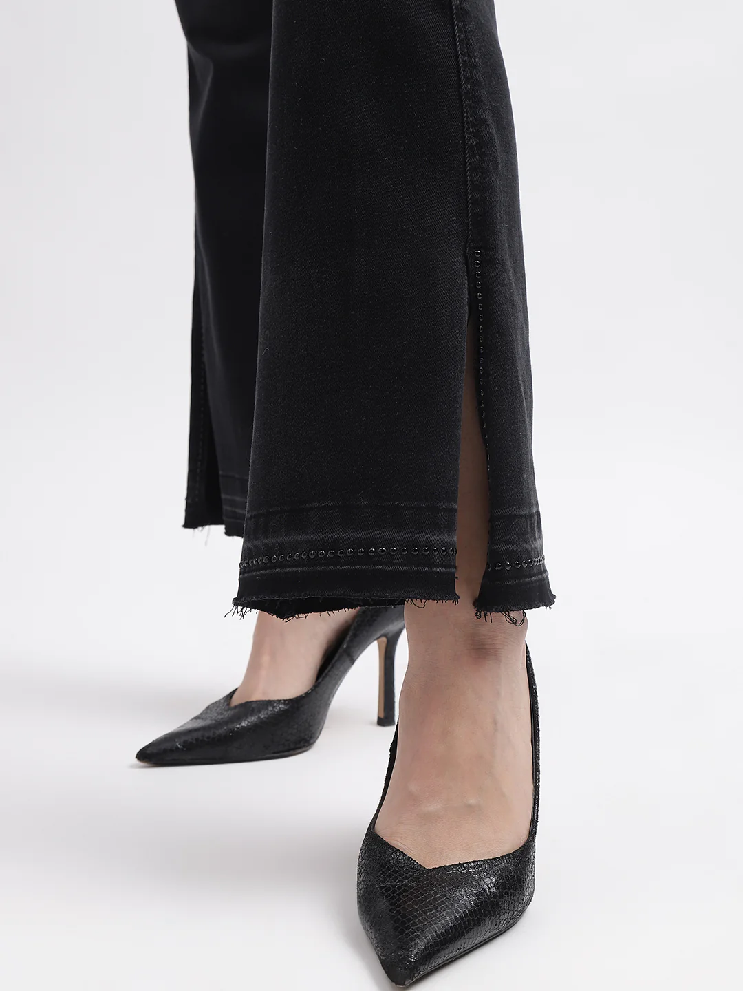 Elle Women Black Solid Bootcut Mid-Rise Jeans - Image 6
