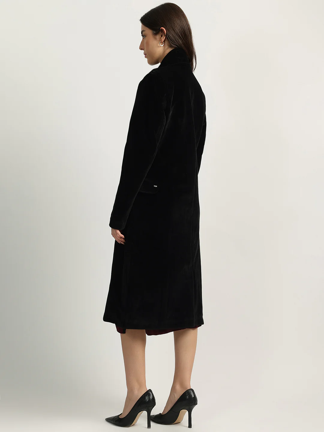 Elle Women Black Solid Spread Collar Full Sleeves Double Breasted Overcoat - Image 3