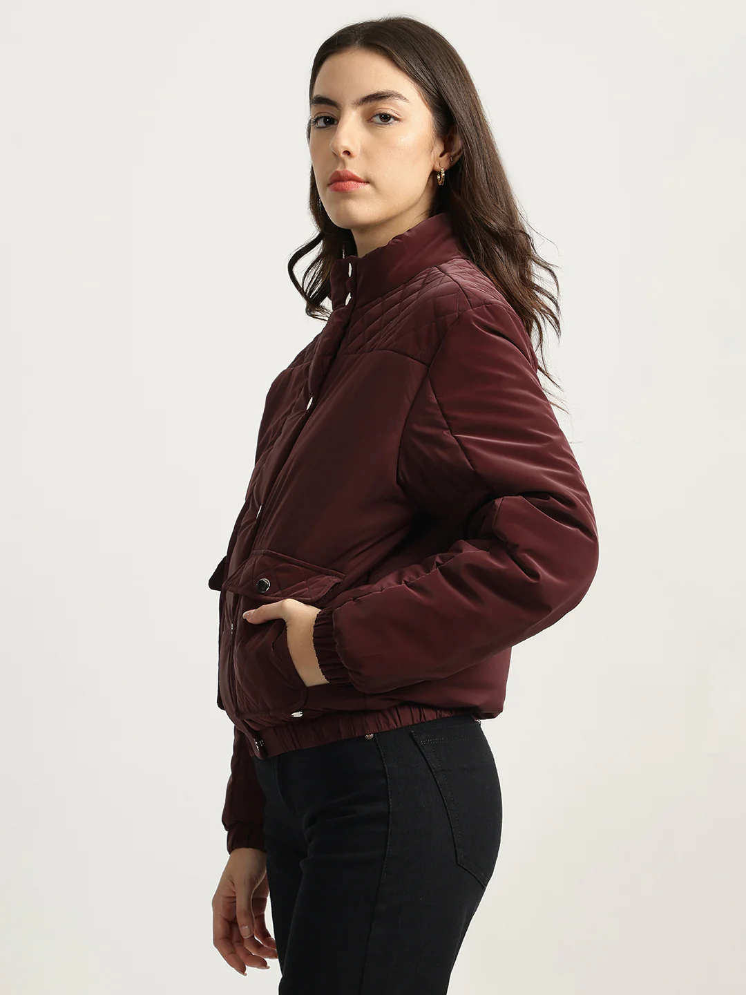 Elle Women Maroon Solid Stand Collar Full Sleeves Quilted Jacket - Image 2