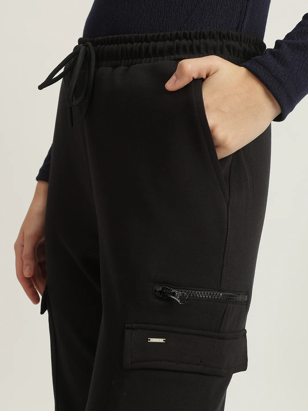 Elle Women Black Solid Relaxed Fit Mid-Rise Joggers Style Trouser - Image 5