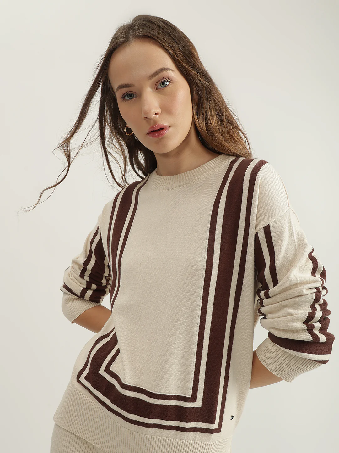 Elle Women Cream Self Design Round Neck Full Sleeves Pullover Style Sweater - Image 5