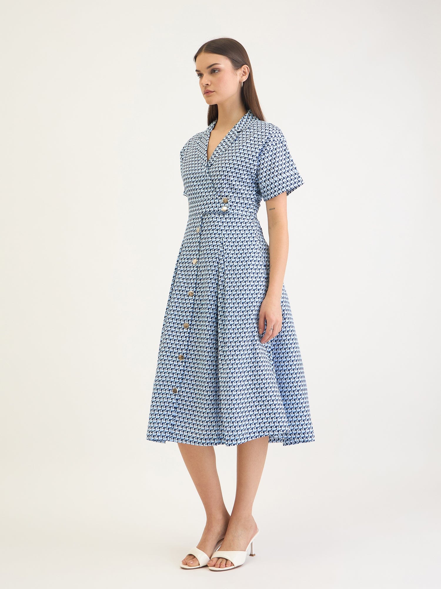 Elle Women Blue Printed Lapel Collar Dress - Image 4