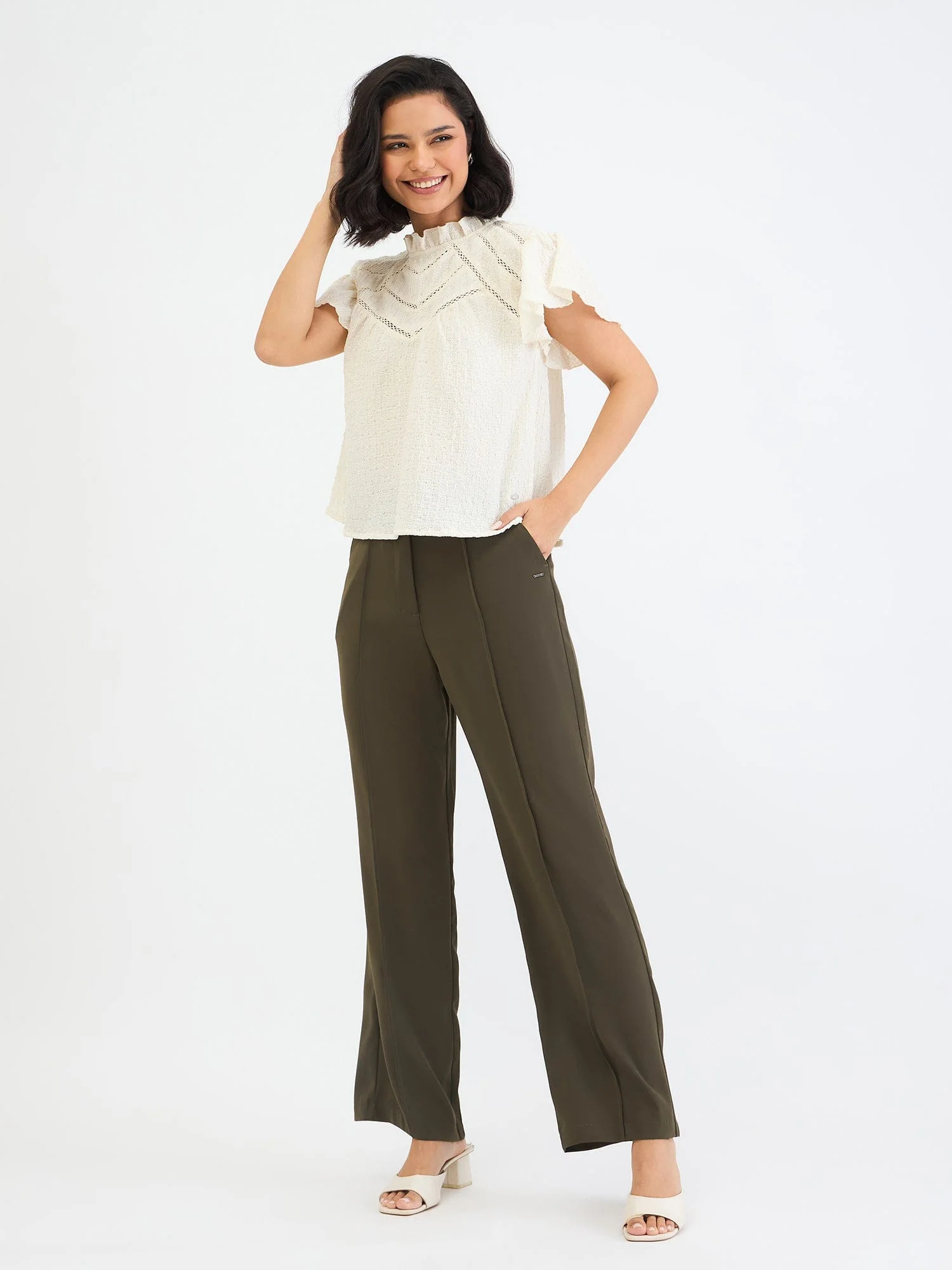 Elle Women Green Flared Fit Solid Trouser - Image 2