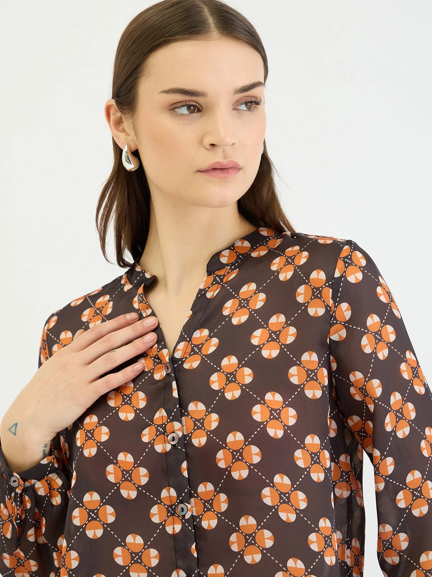 Elle Women Black Printed Band Collar Shirt - Image 4