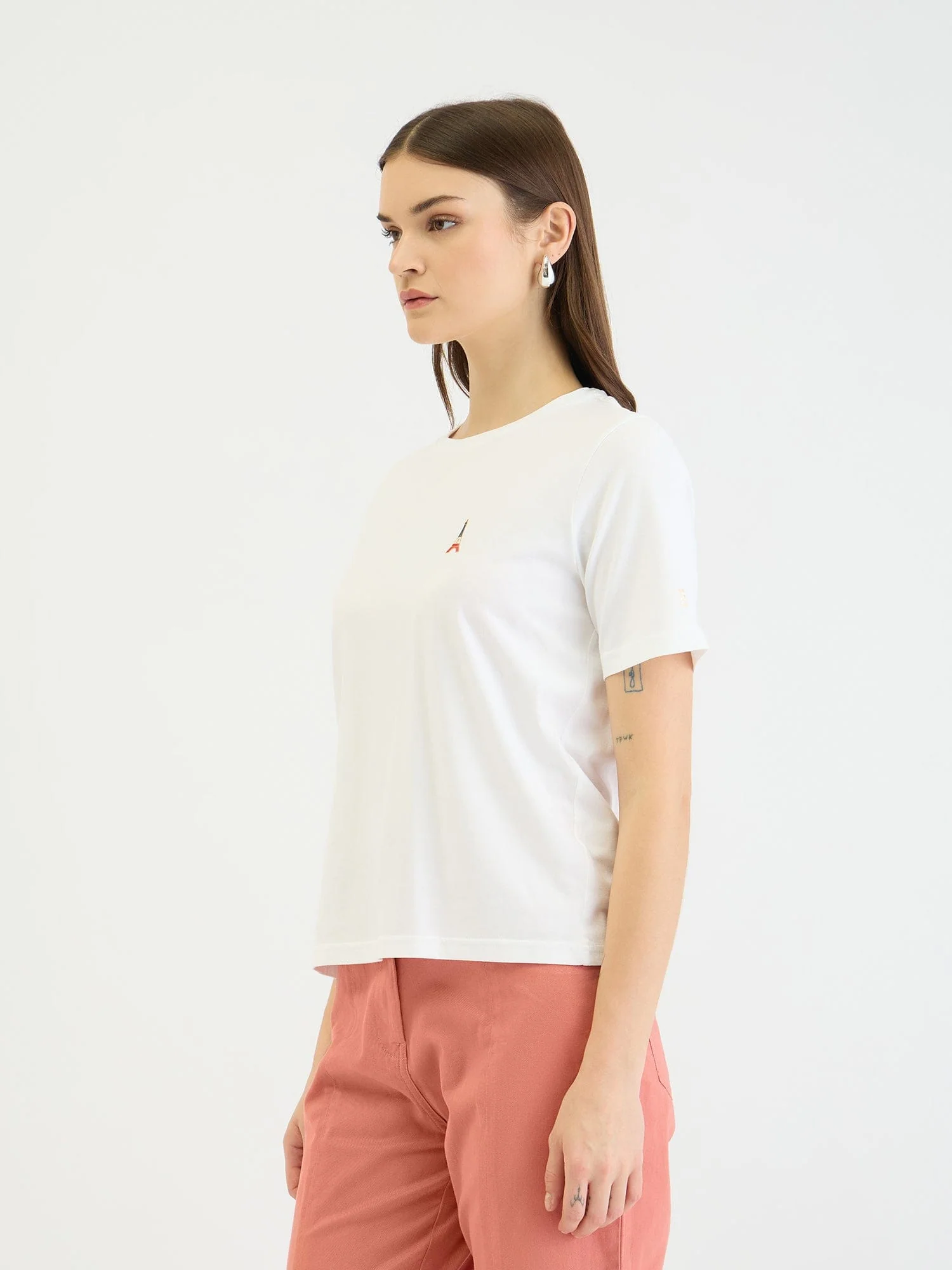 Elle Women White Solid Round Neck Tshirt - Image 5