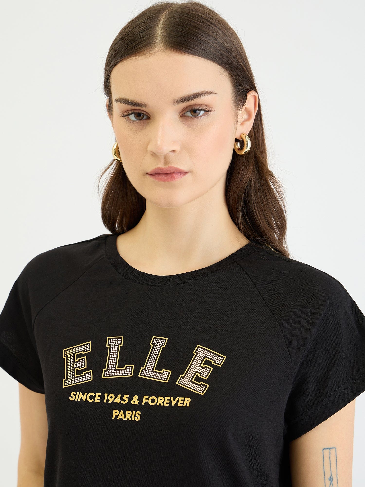Elle Women Black Solid Crew Neck Tshirt - Image 4