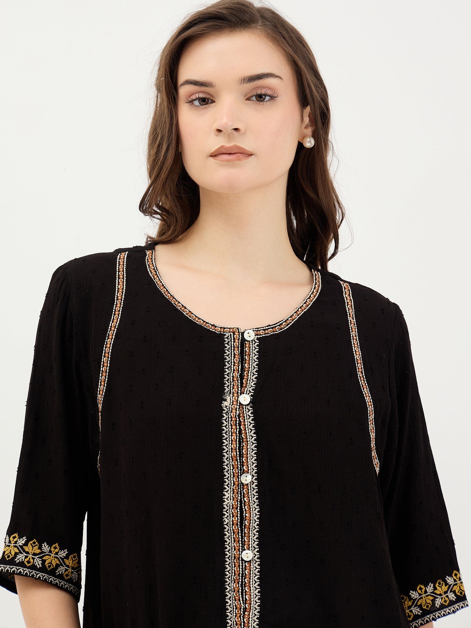 Elle Women Black Solid Round Neck Top - Image 4