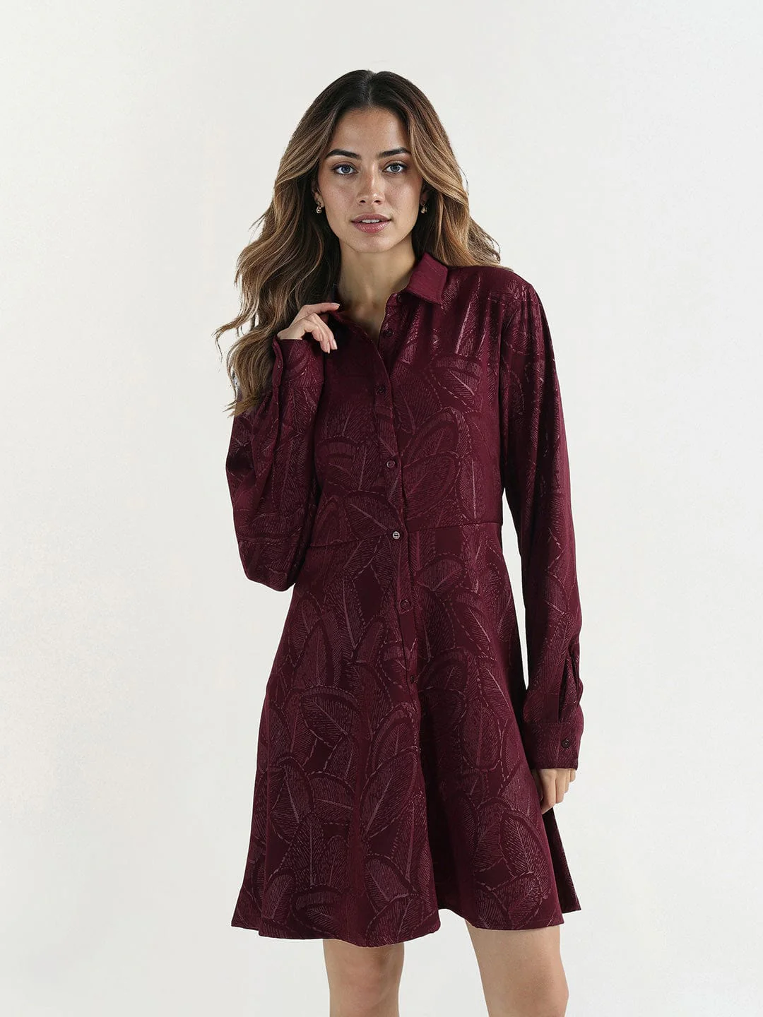 Elle Women Red Printed Collar Dress - Image 4