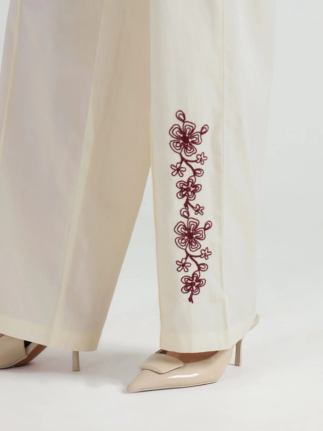 Elle Women Cream Fit And Flare Embroidered Trouser - Image 6