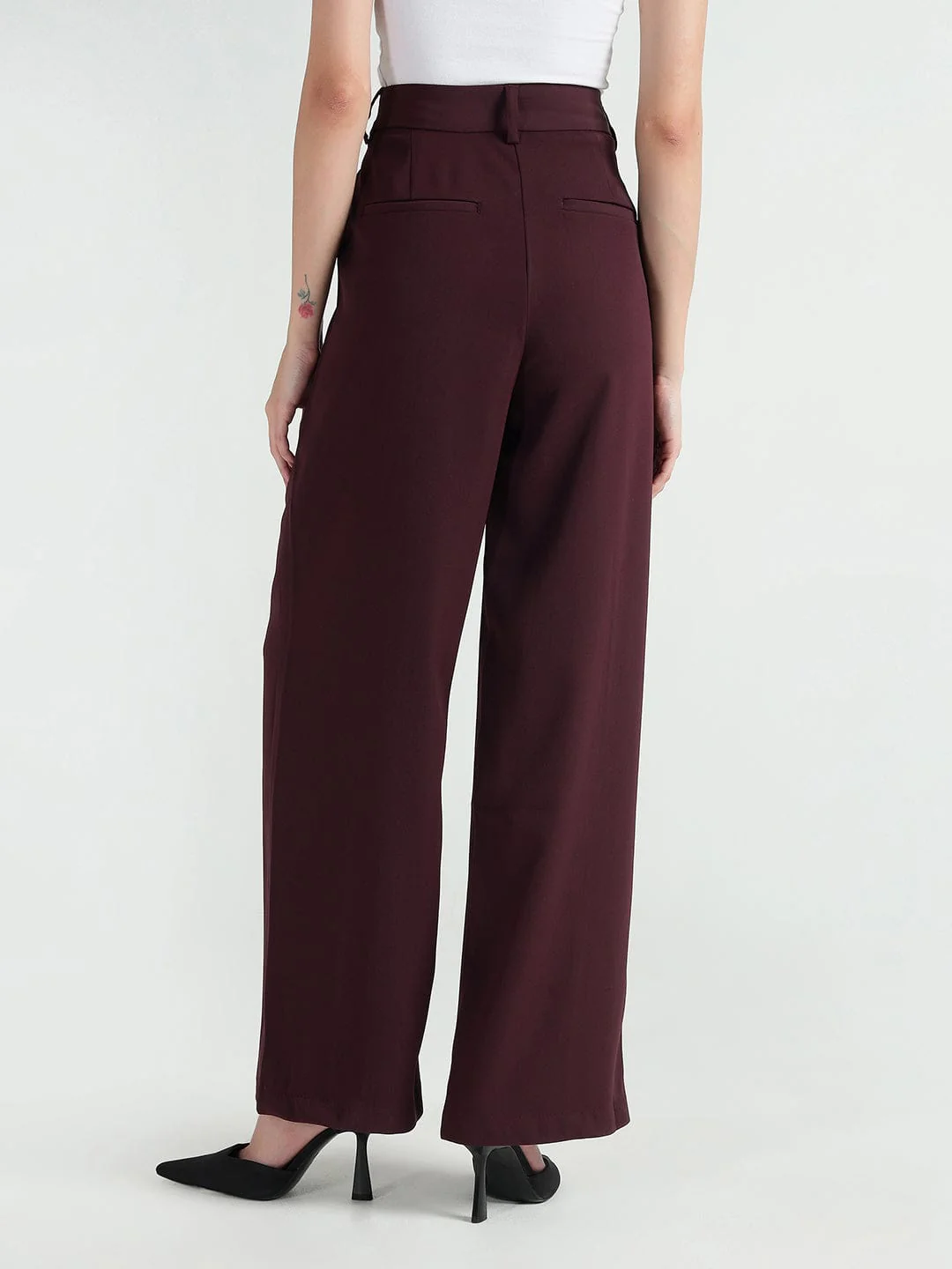Elle Women Red Fit And Flare Solid Trouser - Image 3