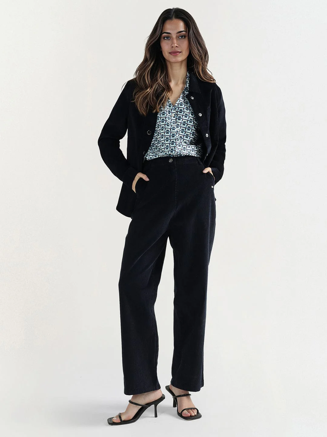 Elle Women Blue Regular Fit Solid Trouser - Image 3