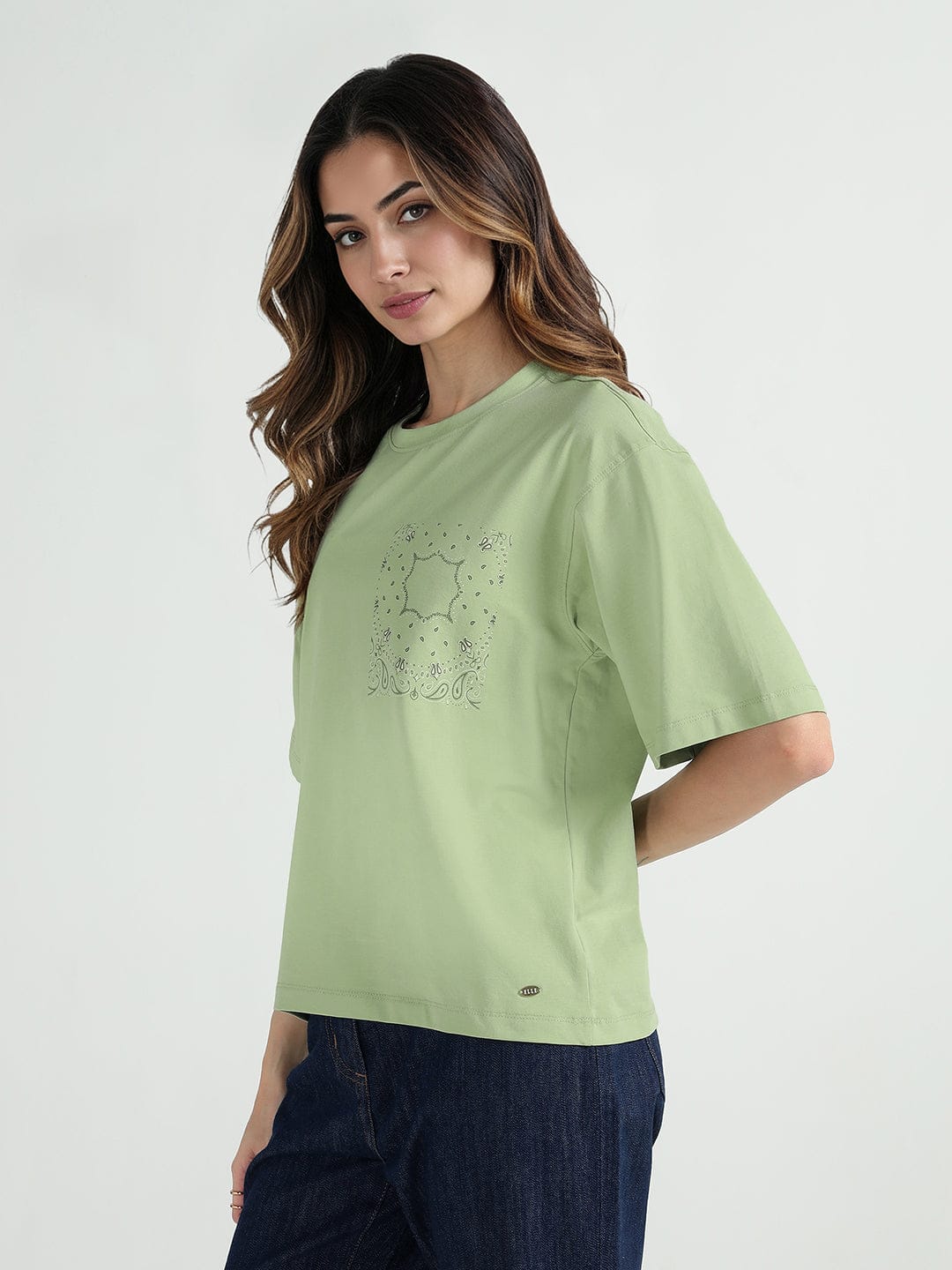 Elle Women Green Solid Round Neck Tshirt - Image 3