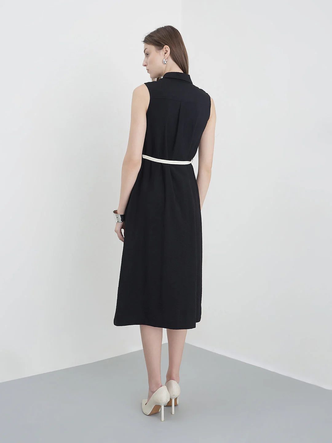 Elle Women Black Solid Relaxed Fit Pure Cotton Dress - Image 3