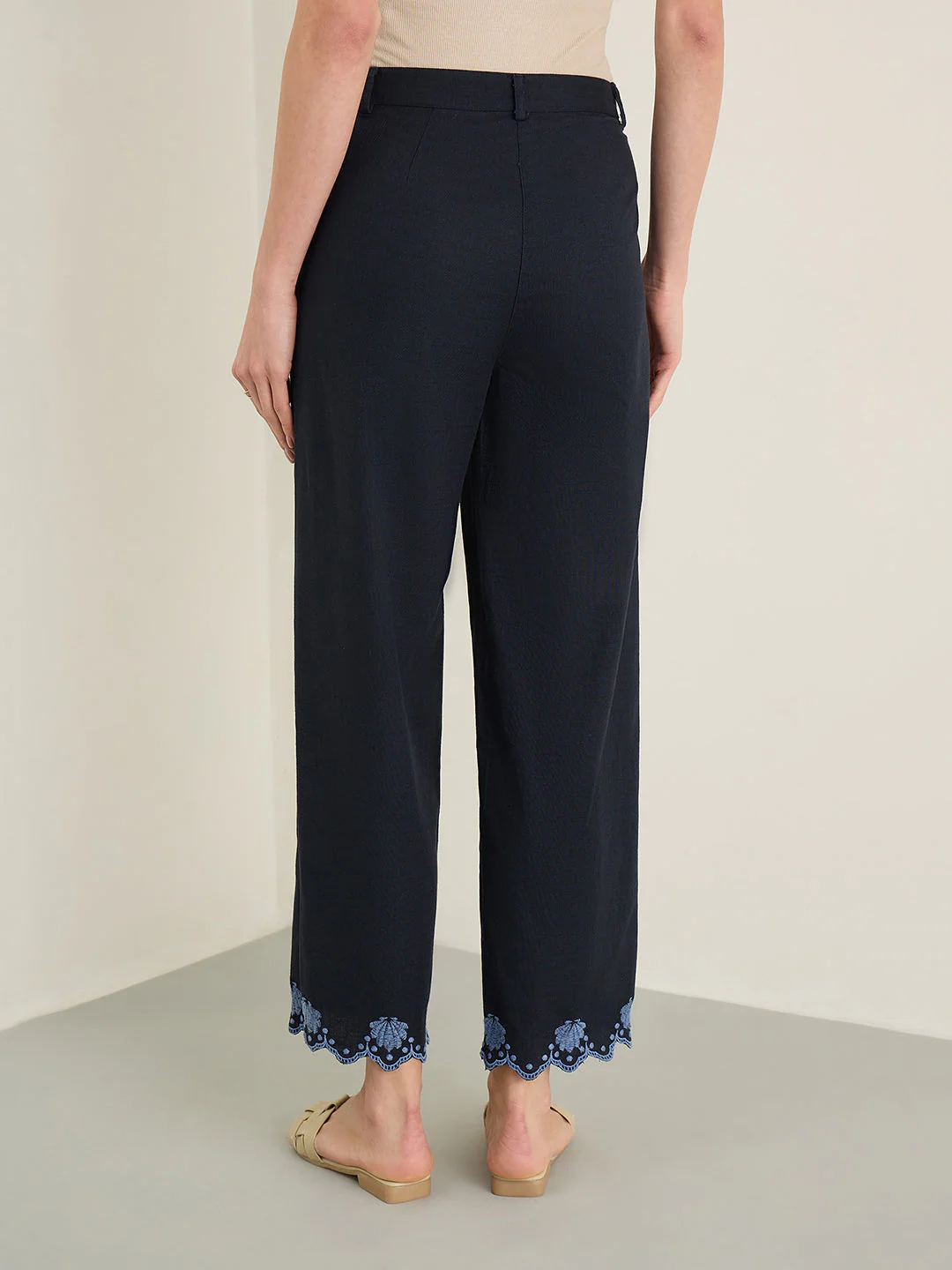 Elle Women Navy Blue Solid Regular Fit Pure Cotton Trouser - Image 3