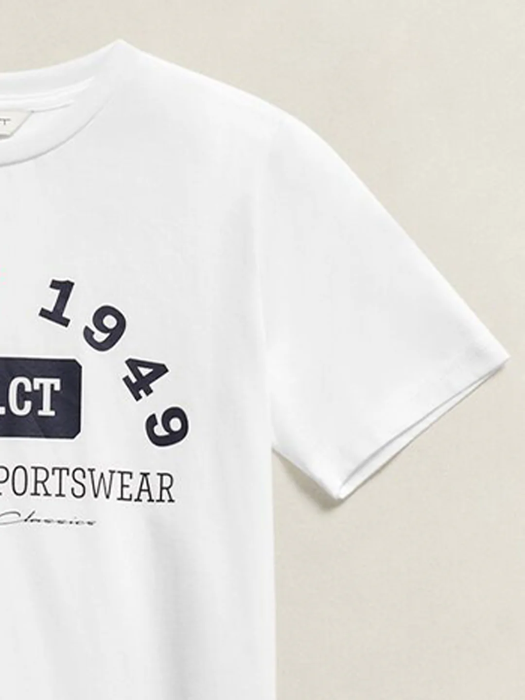 Gant Boys White Graphic Print Regular Fit Pure Cotton T-Shirt - Image 2