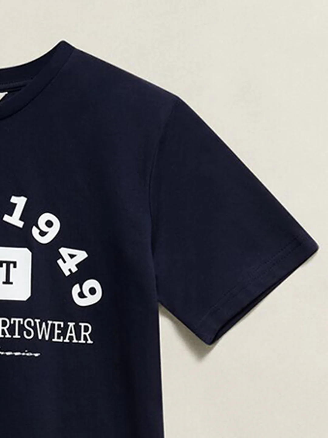 Gant Boys Navy Blue Graphic Print Regular Fit Pure Cotton T-Shirt - Image 2