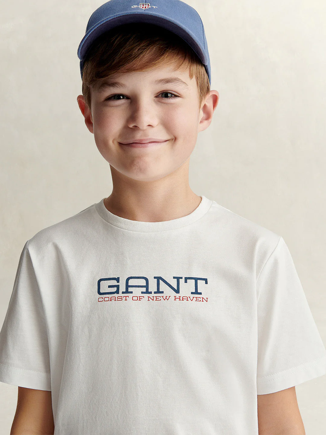 Gant Boys White Printed Regular Fit Pure Cotton T-Shirt - Image 3