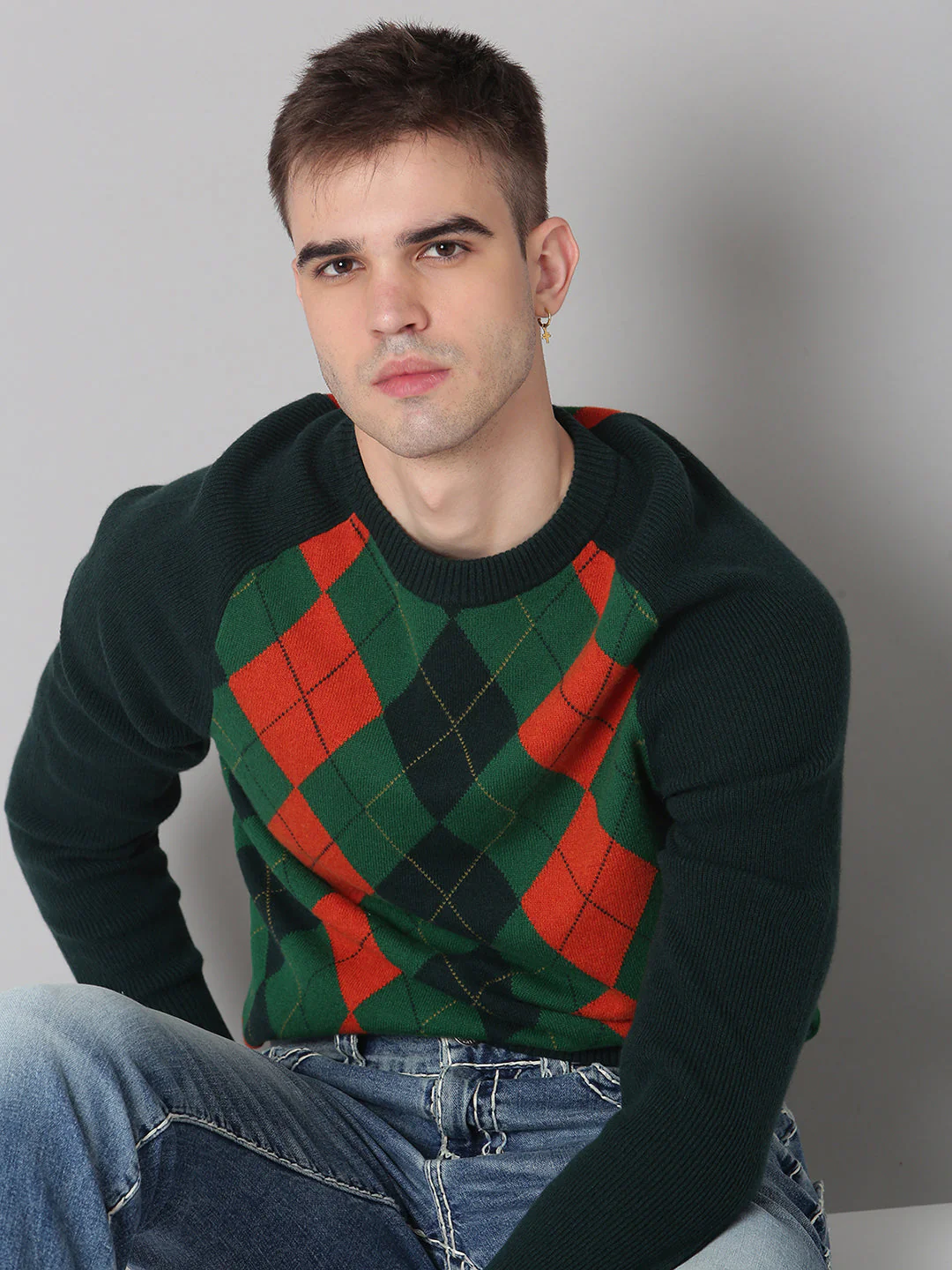Gant Men Green Solid Round Neck Sweater - Image 8