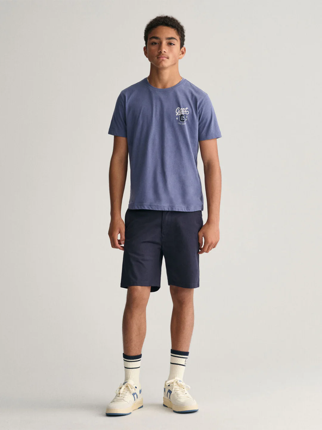Gant Boys Navy Blue Solid Mid-rise Regular Fit Chino Shorts - Image 3