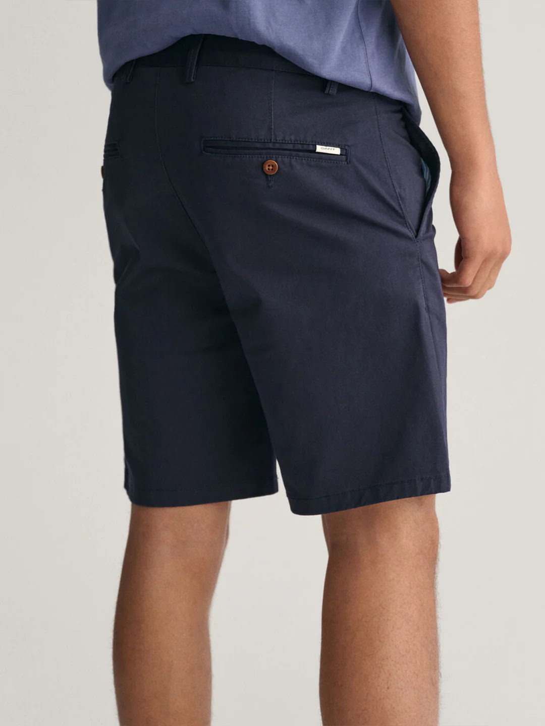 Gant Boys Navy Blue Solid Mid-rise Regular Fit Chino Shorts - Image 5