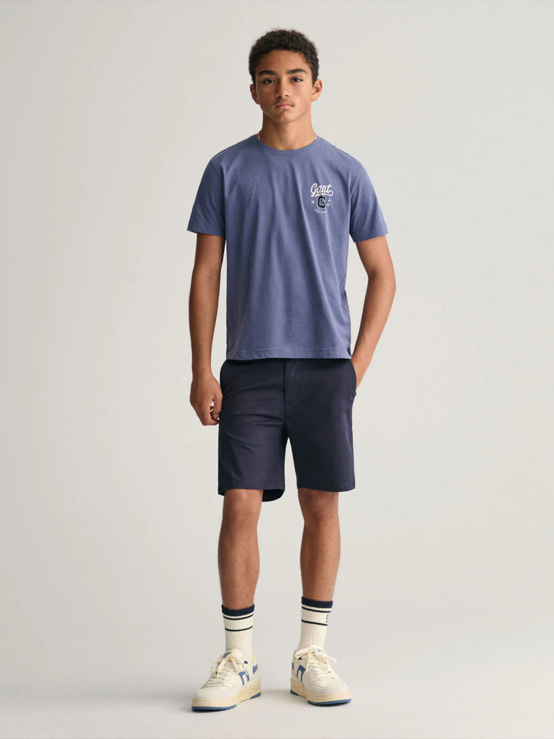 Gant Boys Navy Blue Solid Mid-rise Regular Fit Chino Shorts - Image 8