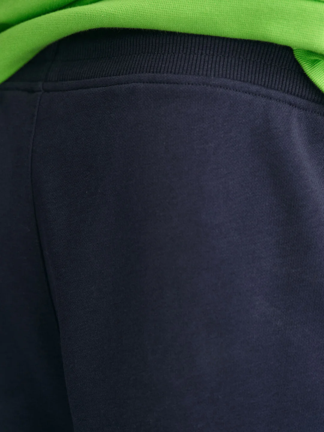 Gant Boys Navy Blue Solid Mid-rise Regular Fit Regular Shorts - Image 8