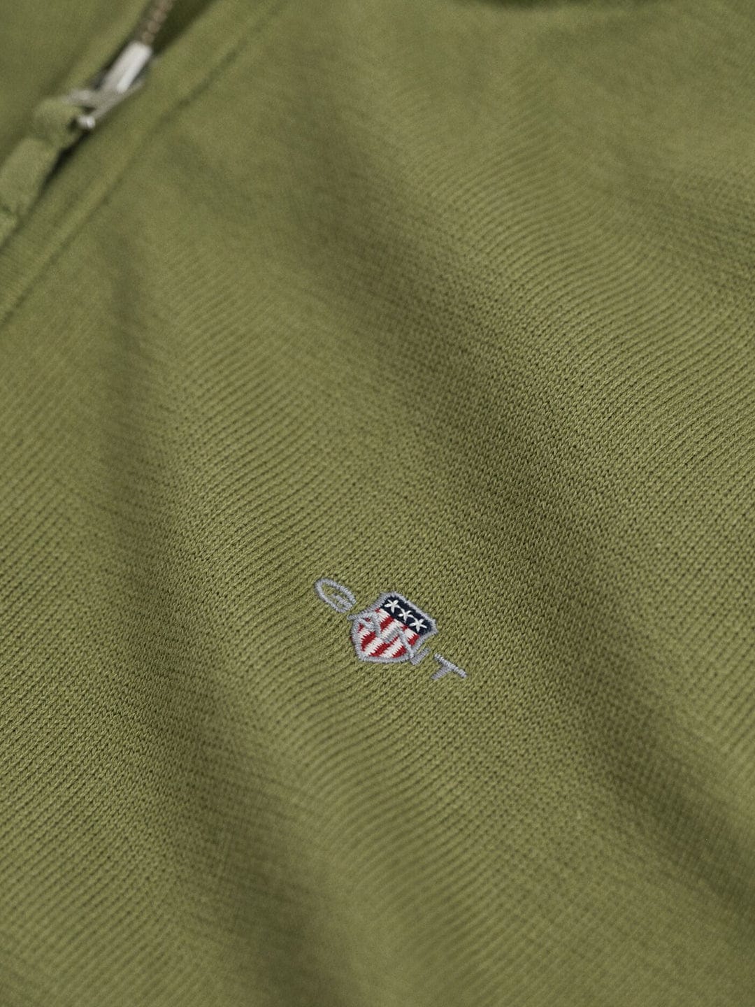 Gant Boys Green Solid Round Neck Sweatshirt - Image 3
