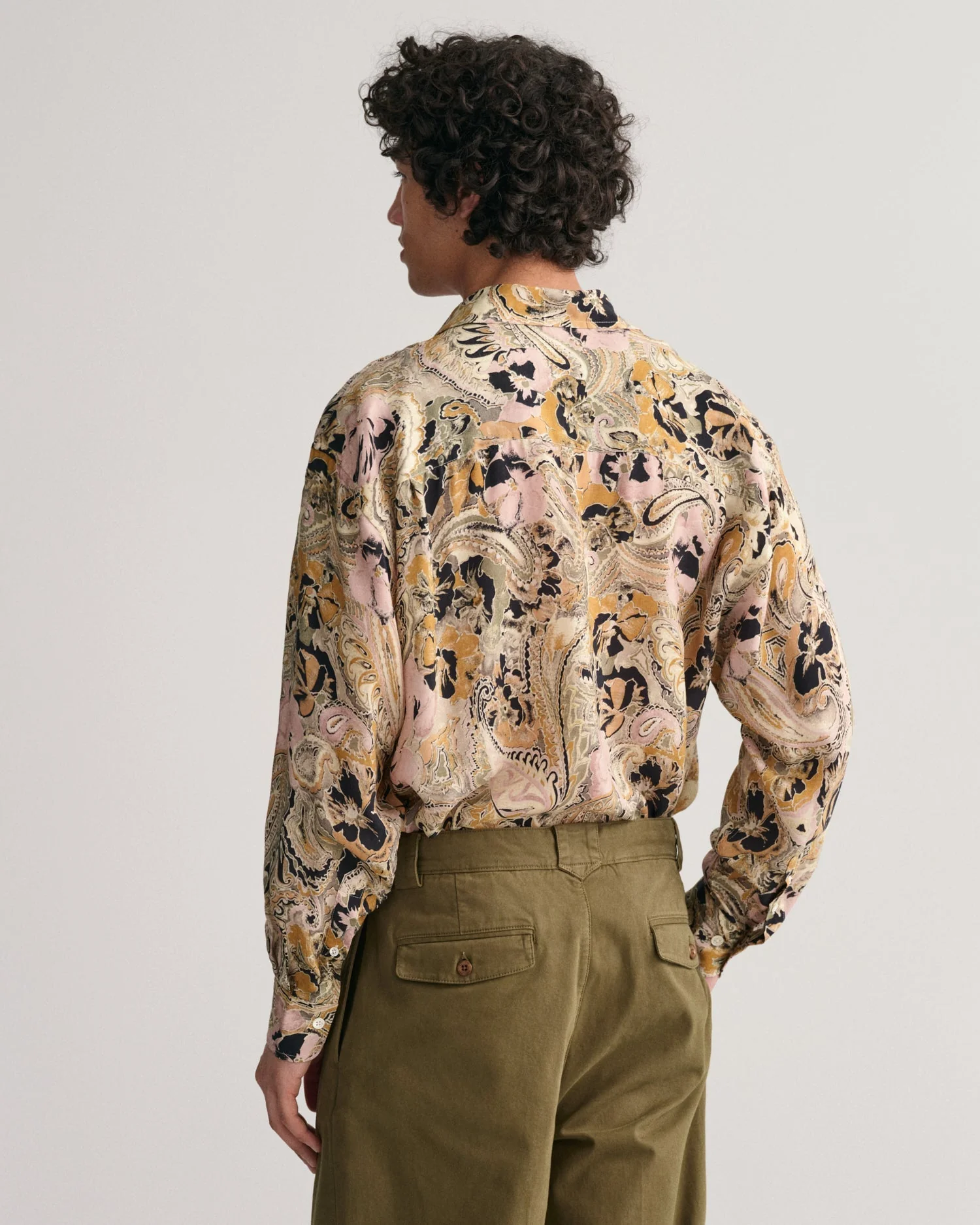 Gant Men Yellow Printed Spread Collar Full Sleeves Shirt - Image 2