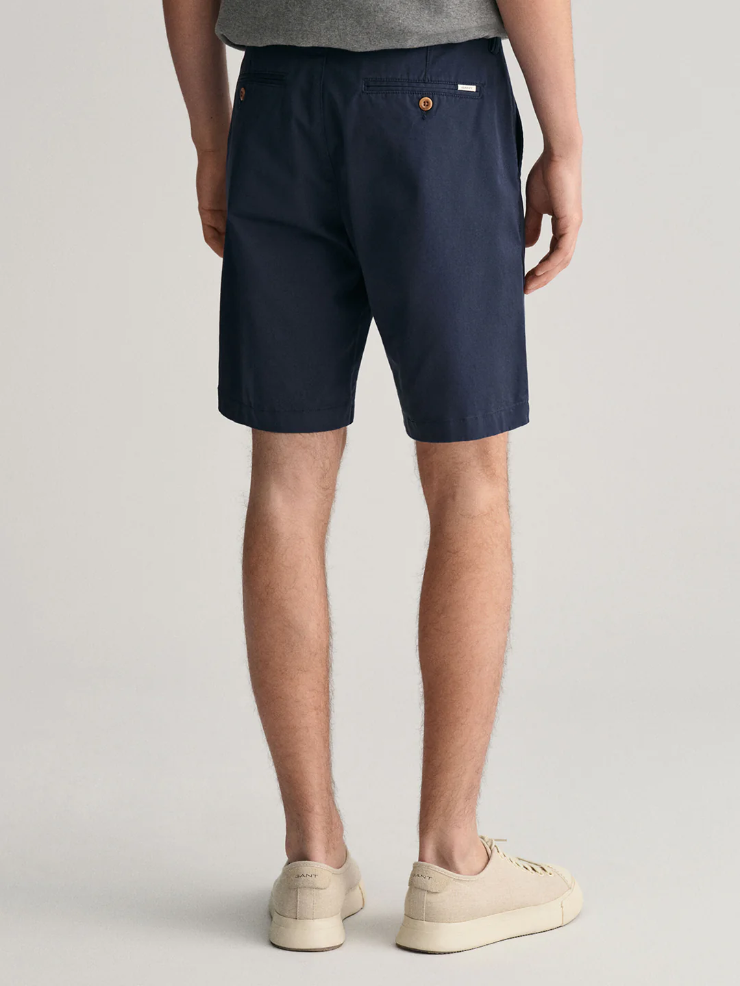 Gant Men Blue Solid Slim Fit Mid-Rise Shorts - Image 2