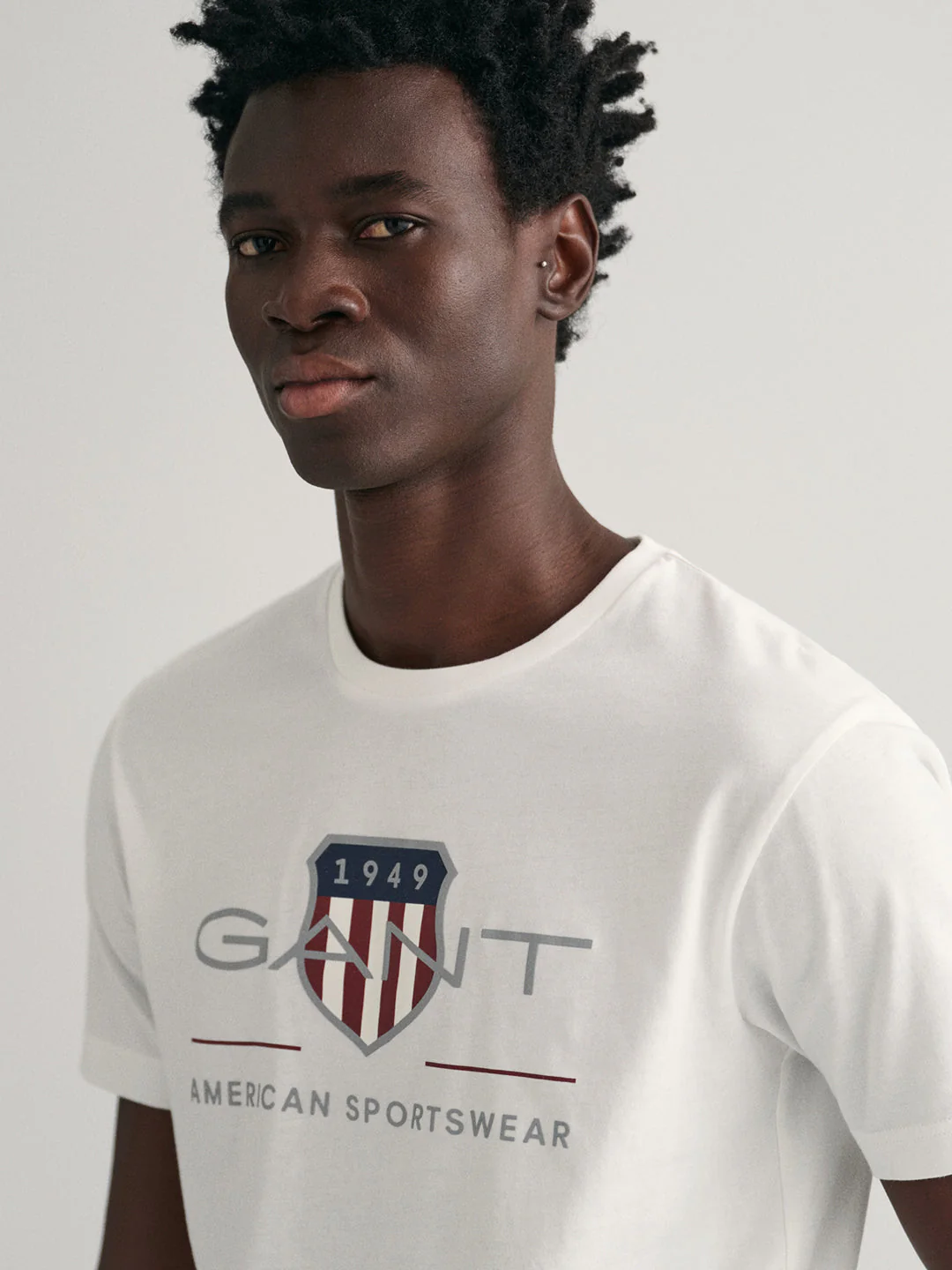 Gant Men White Printed Round Neck Short Sleeves Tshirt - Image 3