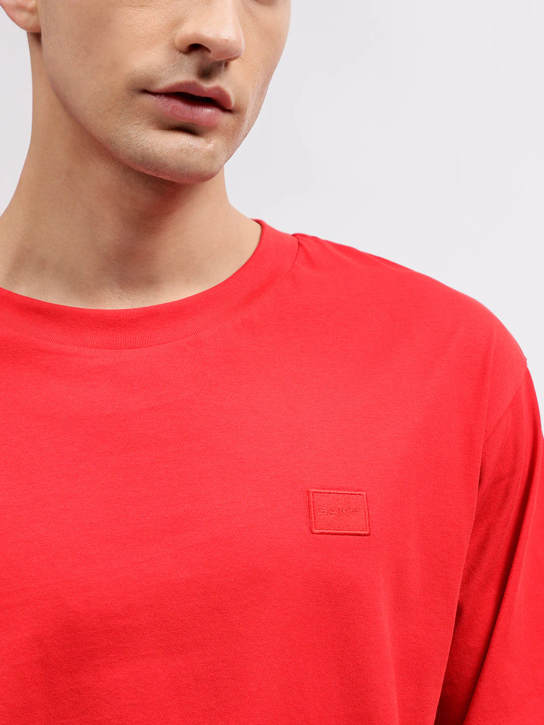 Gant Men Red Solid Round Neck Short Sleeves Tshirt - Image 6