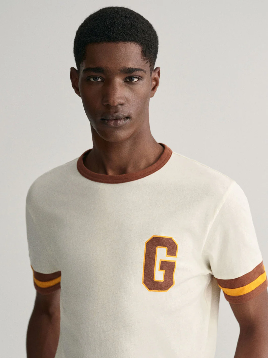 Gant Men Cream Solid Round Neck Short Sleeves Tshirt - Image 4
