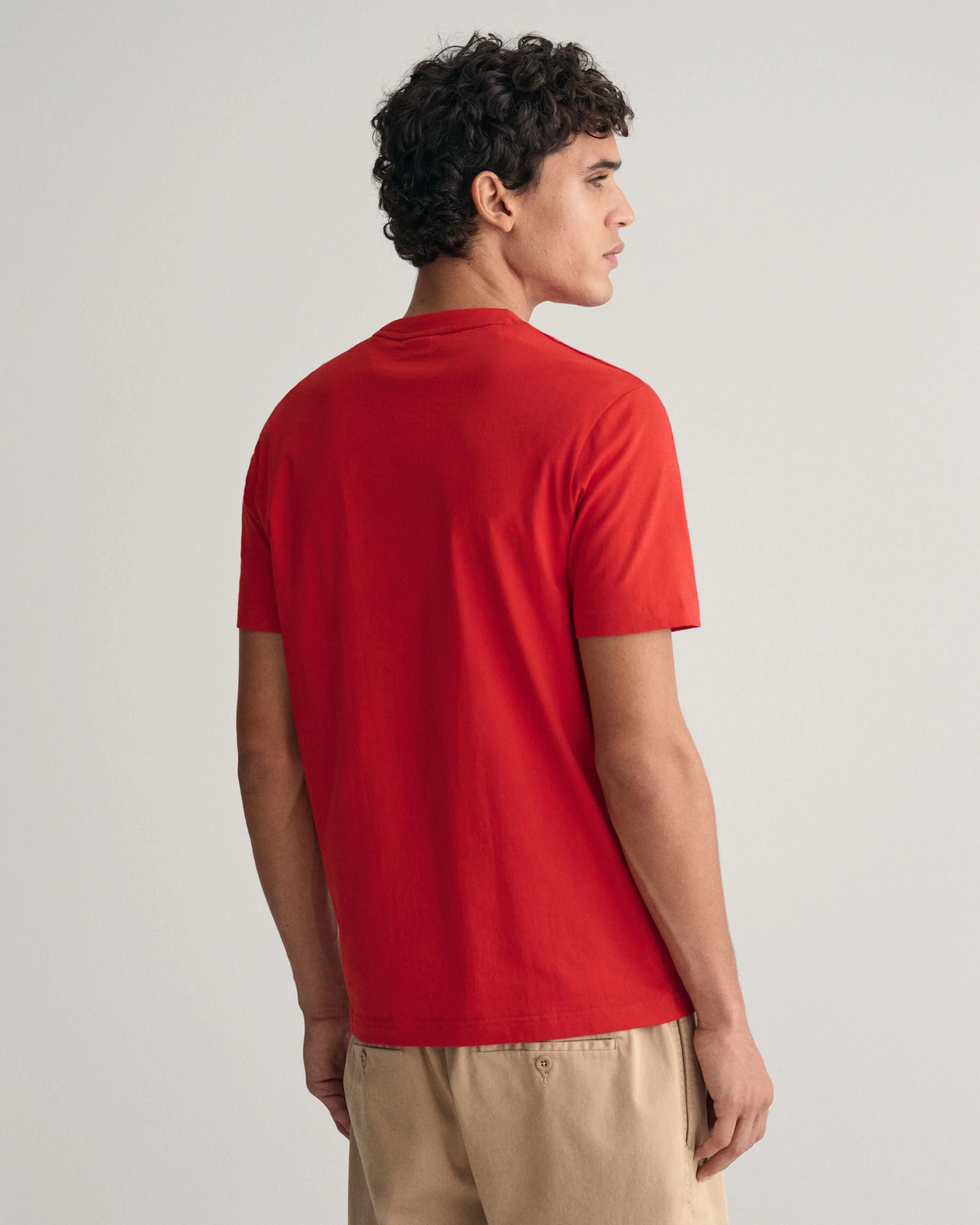 Gant Men Red Solid Round Neck Short Sleeves Tshirt - Image 3