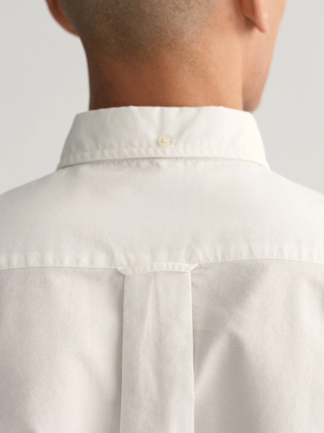 Gant Men White Solid Button-Down Collar Full Sleeves Shirt - Image 3